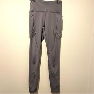 Forever 21 gray workout leggings pockets mesh Xs
